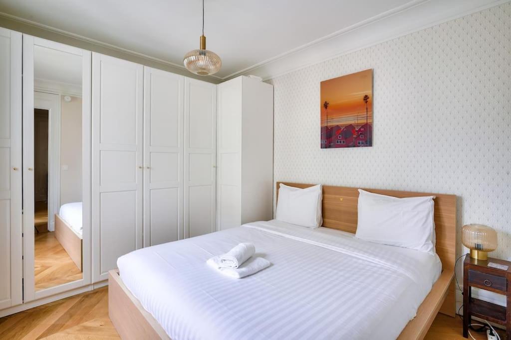 Superbe Appartement A 2 Min A Pied De La Station De Metro パリ エクステリア 写真