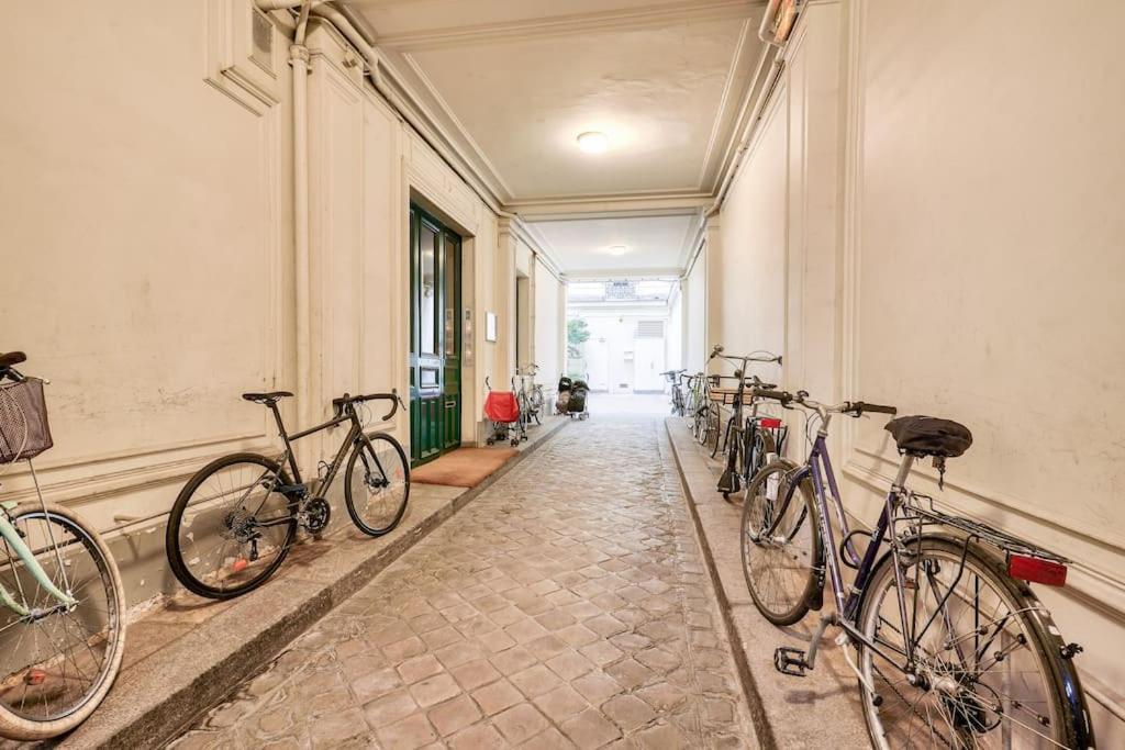 Superbe Appartement A 2 Min A Pied De La Station De Metro パリ エクステリア 写真