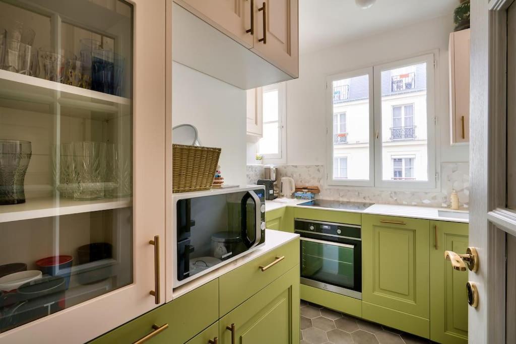 Superbe Appartement A 2 Min A Pied De La Station De Metro パリ エクステリア 写真